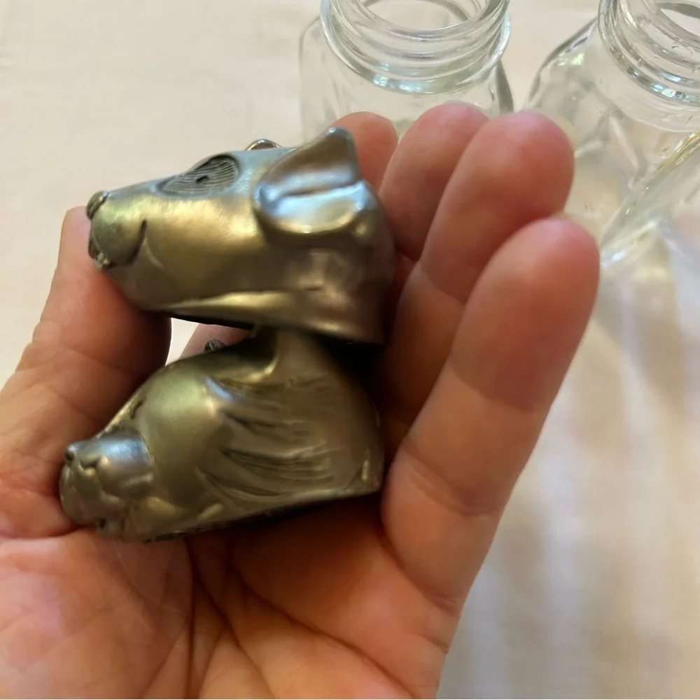 Vintage Cat and Dog Salt and Pepper Shakers - Picture 6 of 7